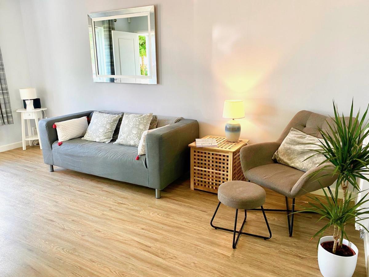 Lovely 2 Bedroom, 2 Bathroom House With Parking. Plymouth Luaran gambar