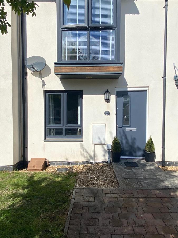 Lovely 2 Bedroom, 2 Bathroom House With Parking. Plymouth Luaran gambar